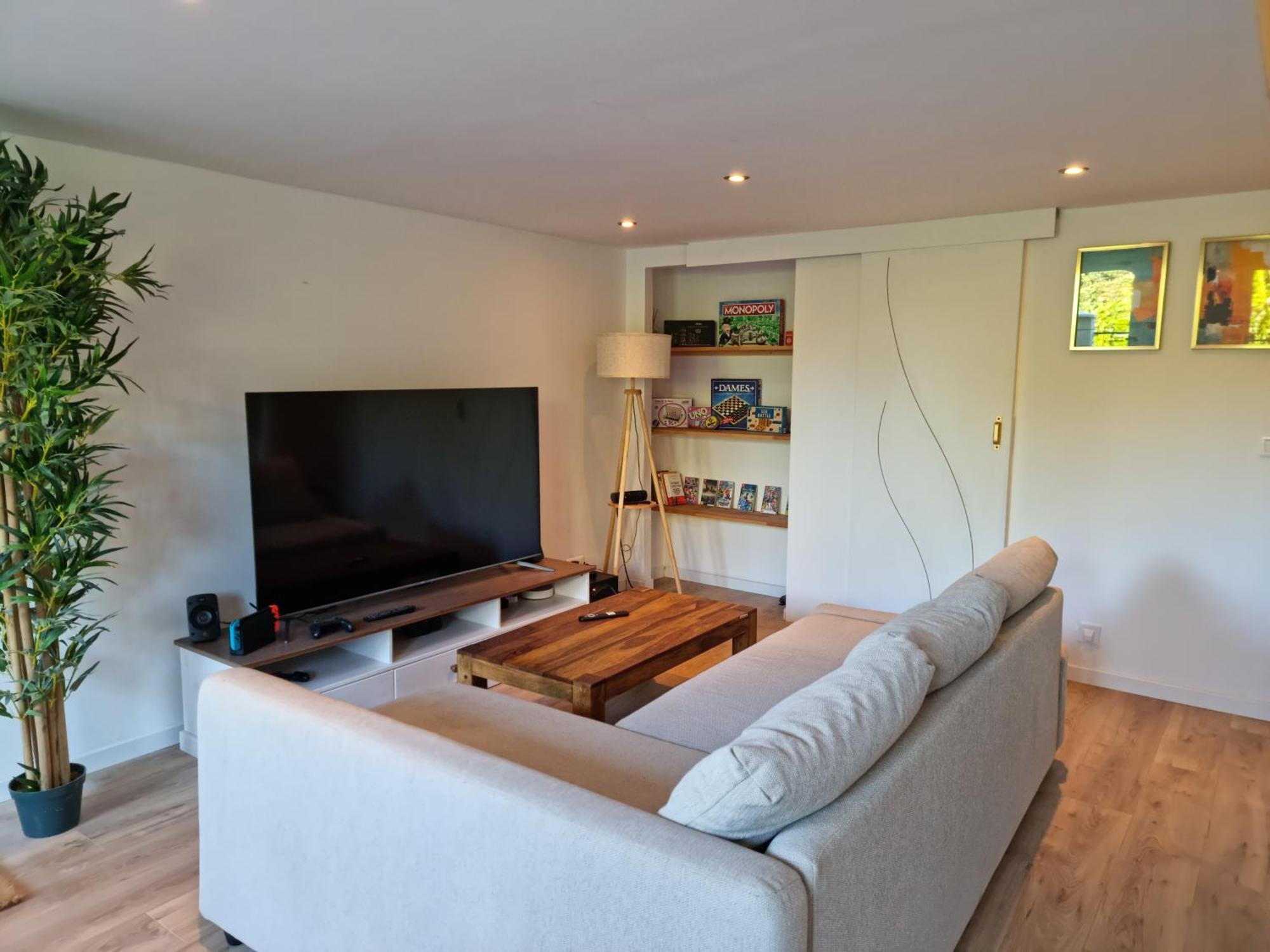 Appartement Le Quatorze à Ménesplet Extérieur photo