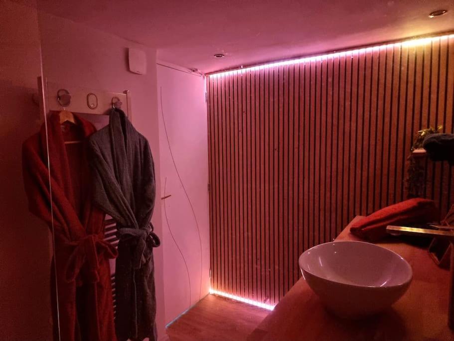 Appartement Le Quatorze à Ménesplet Extérieur photo